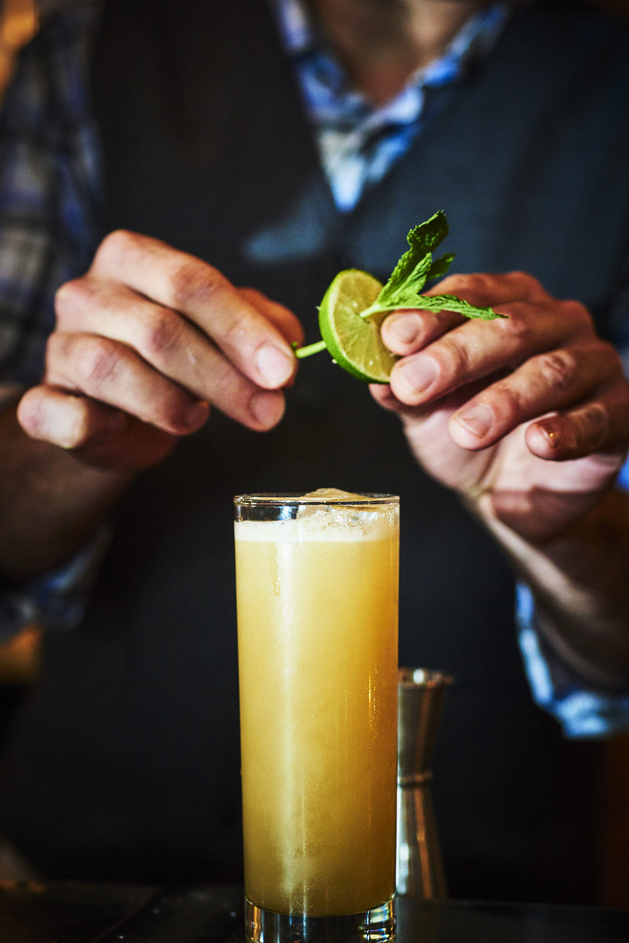 bartender-cocktail-jennifer-may-photographer-food-nyc-hudson-valley